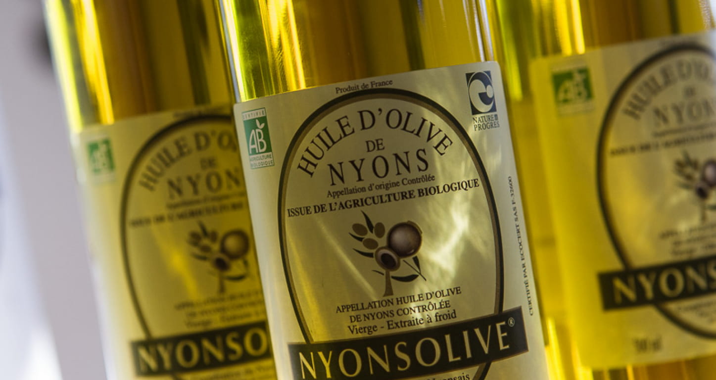 bouteille d'huile d'olive de Nyons